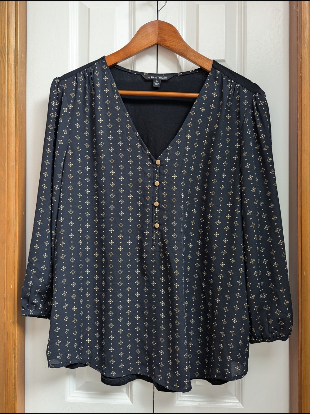 41 Hawthorn Black Geometric Print V-Neck Button Blouse